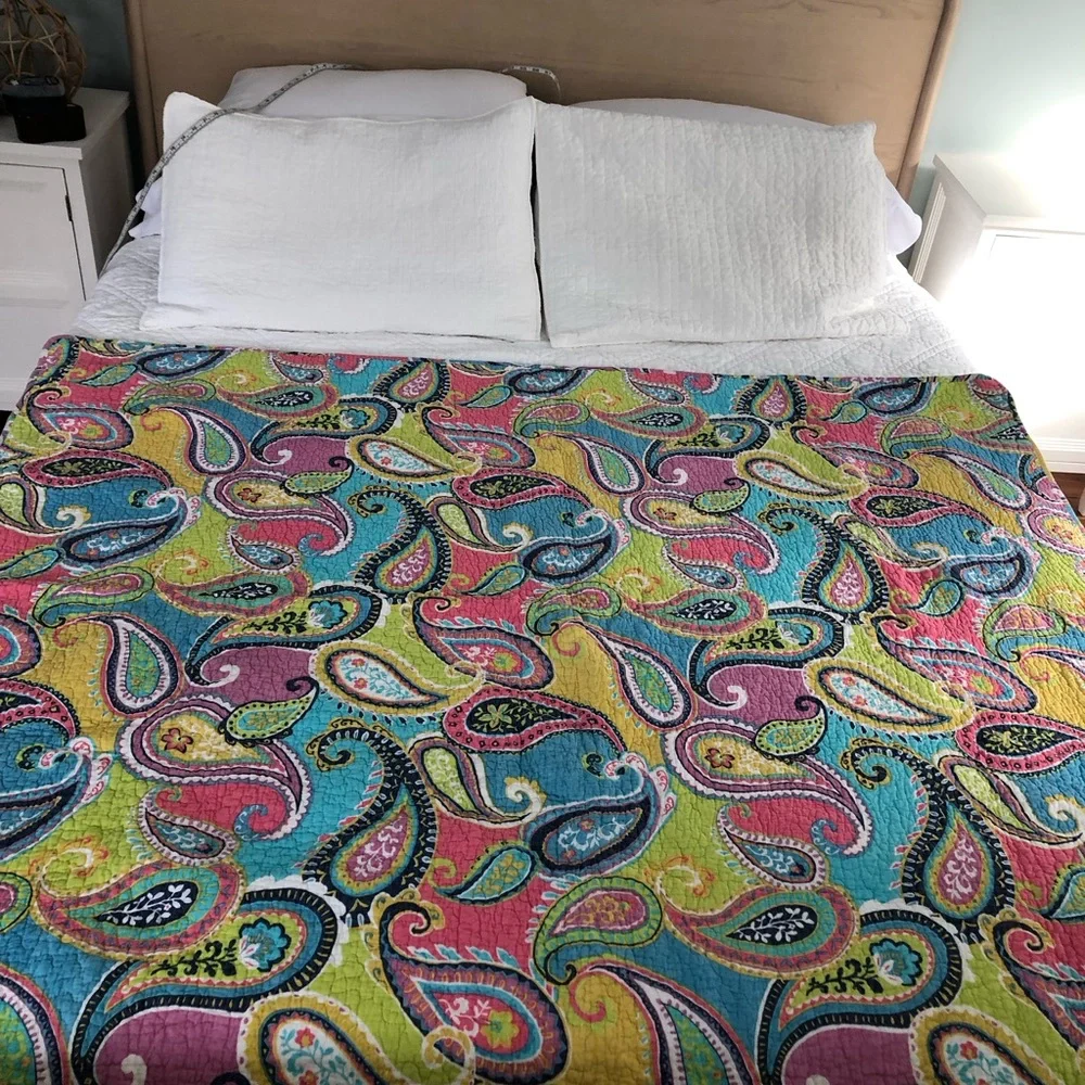 EUC Cotton Reversible Vibrant Paisley & Floral Multicolor Quilt - Picture 1 of 11